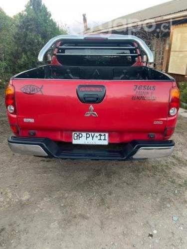 Mitsubishi l200 2014