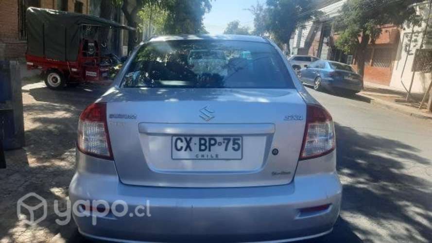 Auto Suzuki SX4 2011