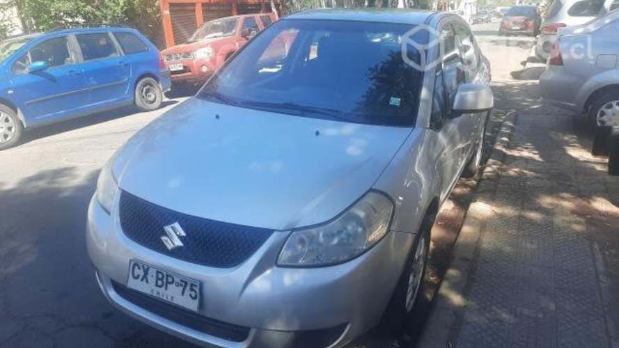 Auto Suzuki SX4 2011