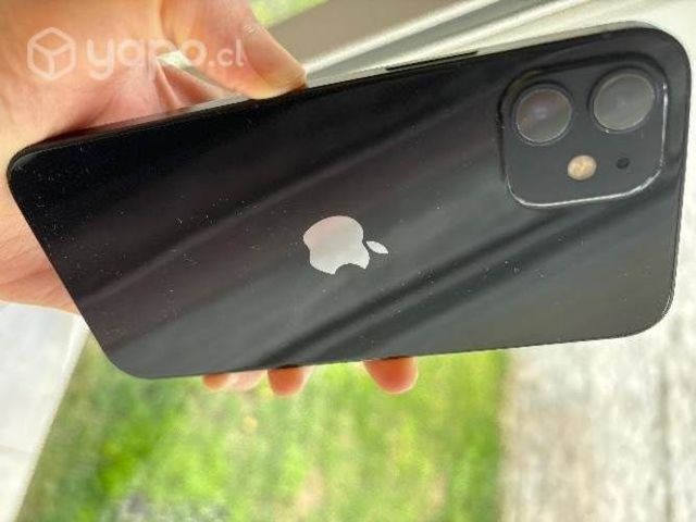 iPhone 12 (Usado en muy buen estado)