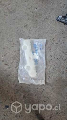 Mensula delantera izquierda nissan np300 original