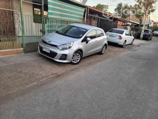 Kia rio5 buen estado 2016