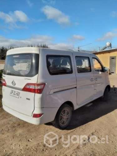 Vendo furgón Changan uso familiar 53.000 km