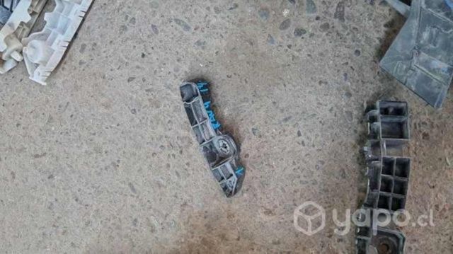 Mensula trasera derecha toyota rav4 2014 original