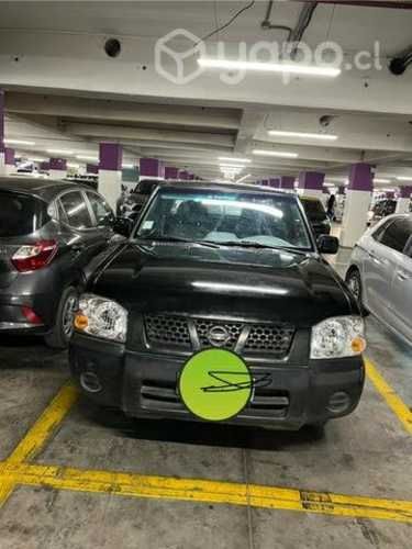 Nissan Terrano 2.4 año 2012