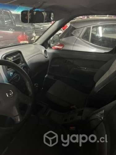 Nissan Terrano 2.4 año 2012
