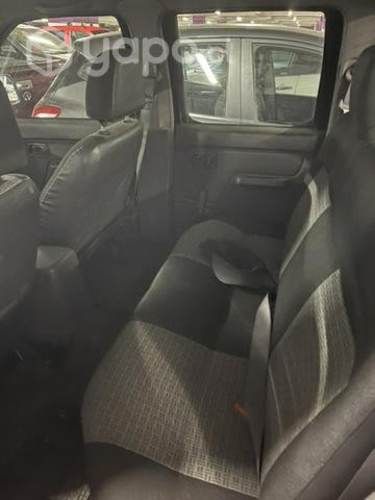 Nissan Terrano 2.4 año 2012