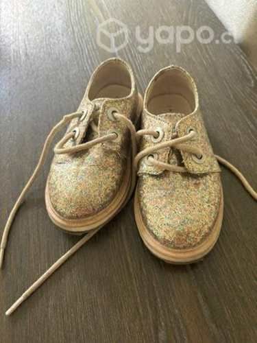 2 par de zapatos Zara talla 23 y 22