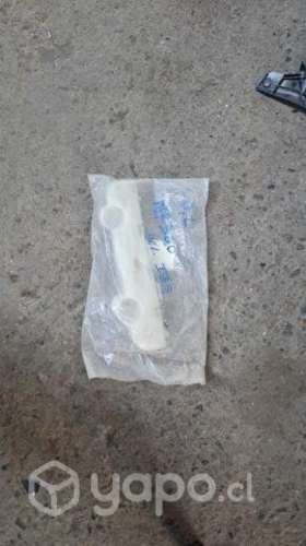 Mensula delantera izquierda nissan np300 original