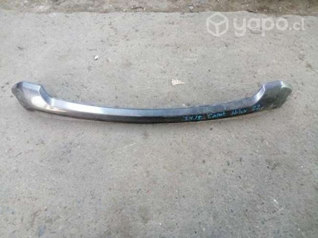 Bisel capot toyota hilux 2022 original