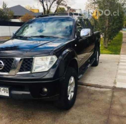 NISSAN NAVARA LUX LE 4x4 AT 2015
