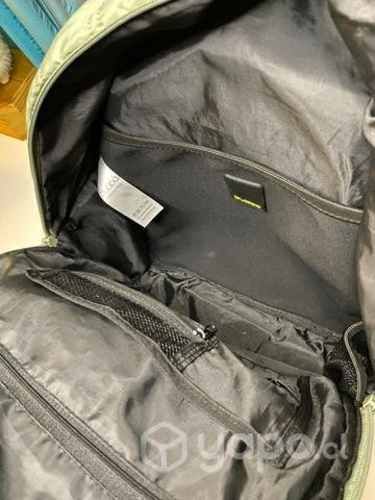 Hermosa mochila Bubba.