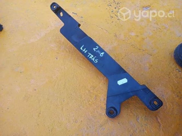 Peugeot 2008 mensula original envio regiones