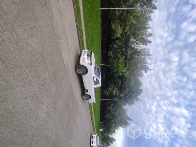 Nissan np300 cabina simple