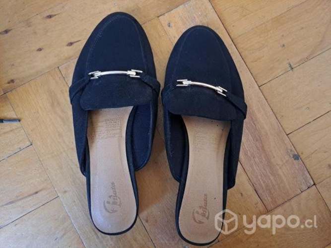 Botines y Mules marca Bata