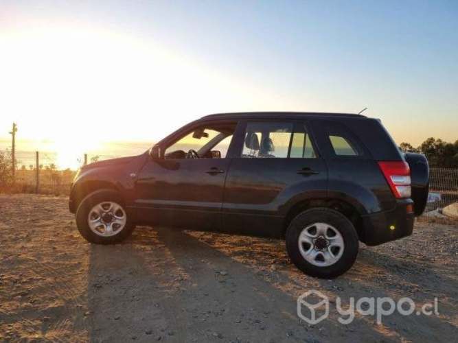 Suzuki grand nomade 2006