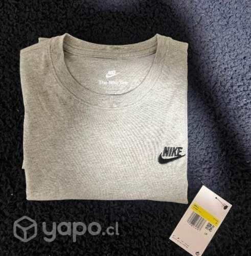 Polera nike nueva