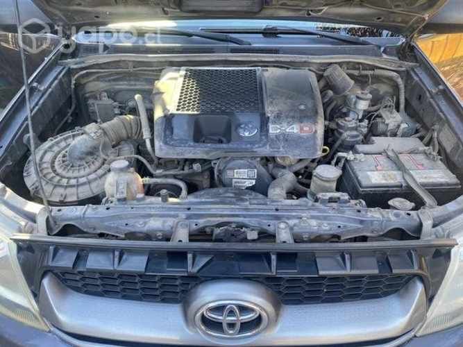 Toyota Hilux 2011 Petrolera 4x2