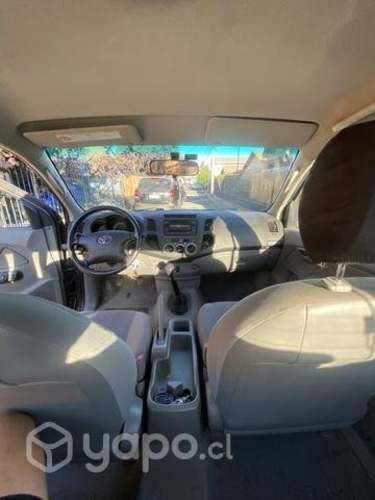 Toyota Hilux 2011 Petrolera 4x2
