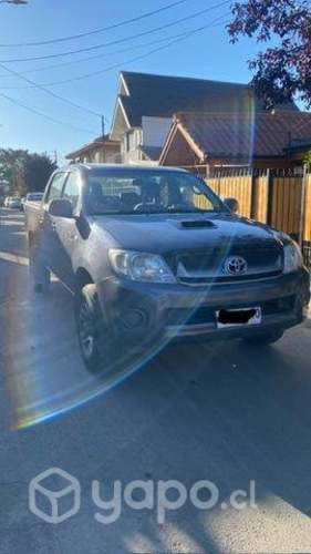 Toyota Hilux 2011 Petrolera 4x2