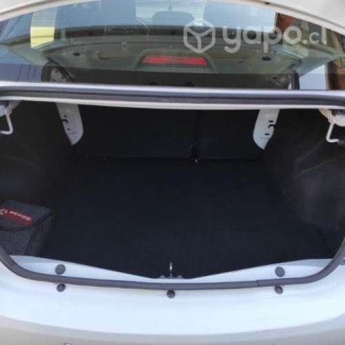 Renault symbol intens MT