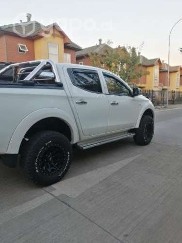 Vendo camioneta l200