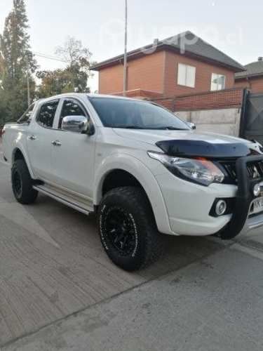 Vendo camioneta l200