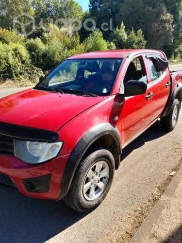 Camioneta mitsubichi 2010