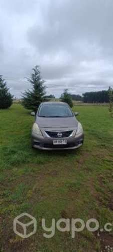 Se vende Nissan versa