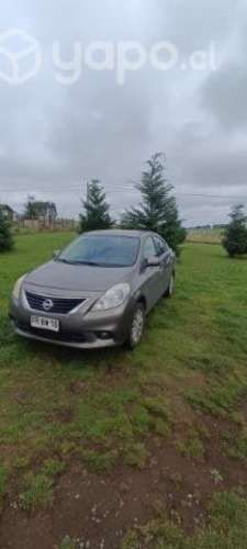 Se vende Nissan versa