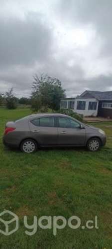 Se vende Nissan versa
