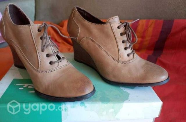 Zapatos de marca, casi nuevos, números desde el 37
