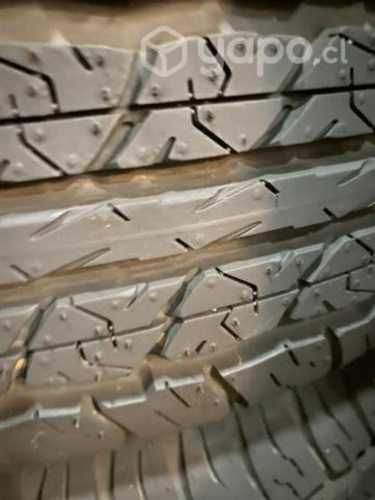 Neumáticos nuevos