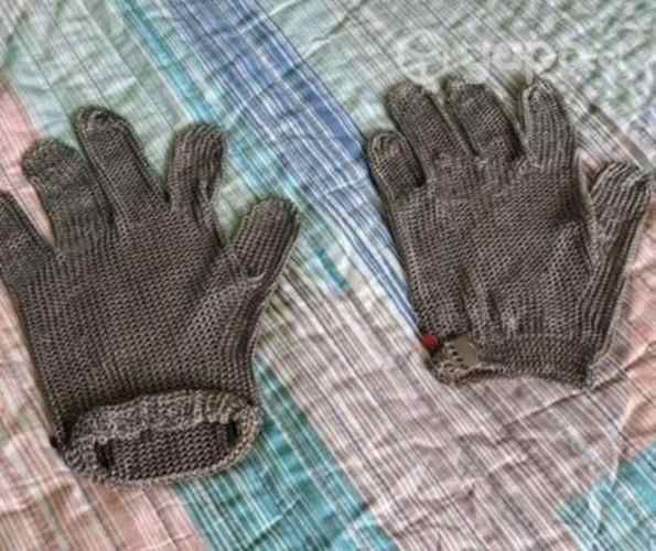 Guantes de acero