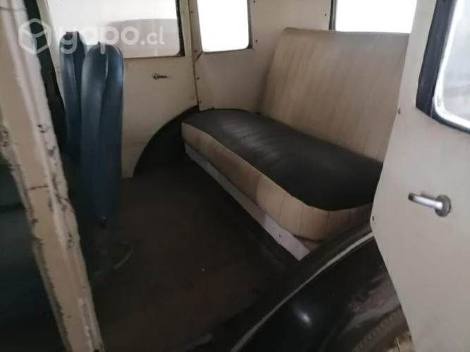 Auto antiguo Ford A año 1930