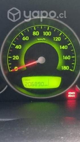 Se vende hyundai eon 2014