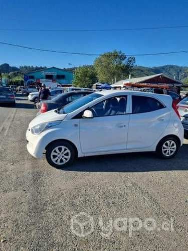 Se vende hyundai eon 2014
