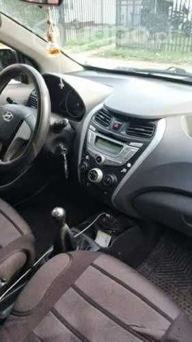Se vende hyundai eon 2014