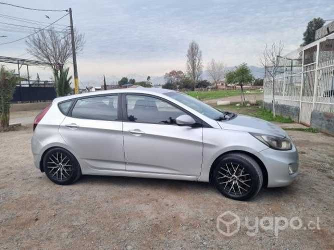 Hyundai accent 1.4 RB 2012