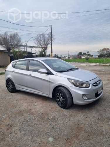 Hyundai accent 1.4 RB 2012