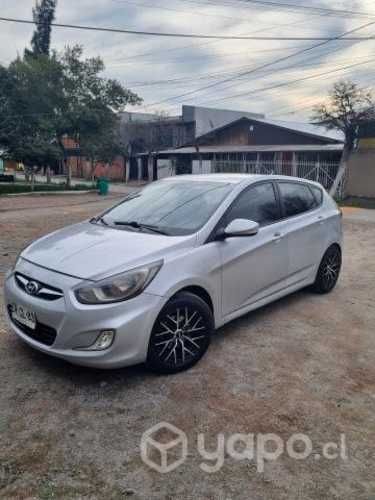 Hyundai accent 1.4 RB 2012