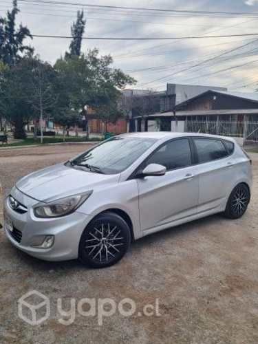 Hyundai accent 1.4 RB 2012