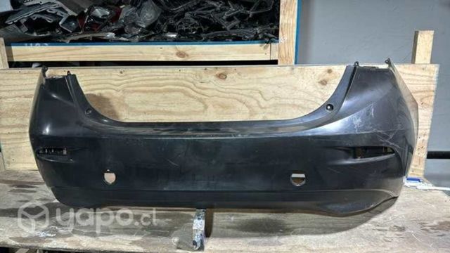 Parachoque Mazda 3 (2014-2017) sedan trasero