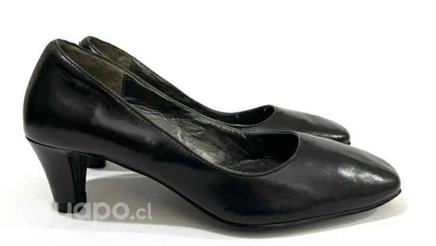 Zapato 100% Cuero Marca Naturalizer N*34 Negro