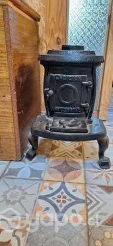 Estufa de fierro antigua