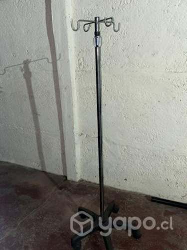 Soporte suero impecable muy liviano y desarmable