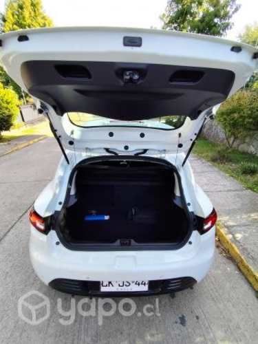 Vendo Renault Clio 900cc turbo