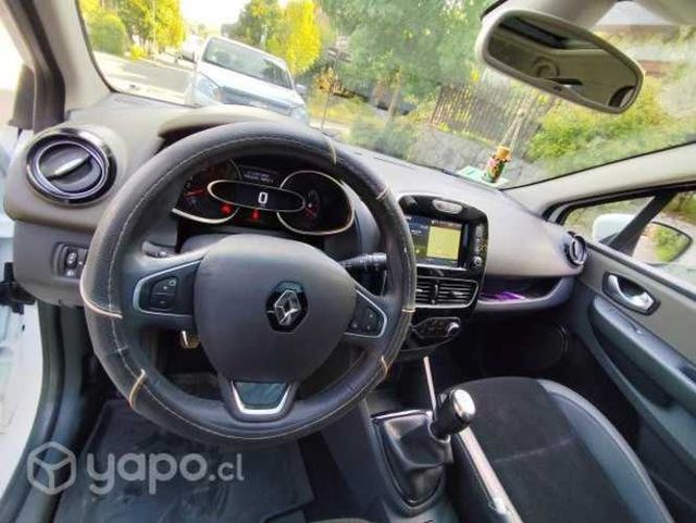 Vendo Renault Clio 900cc turbo