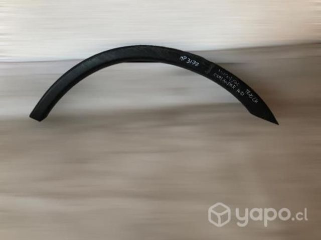 Moldura de rueda tras lh mitsubishi outlander