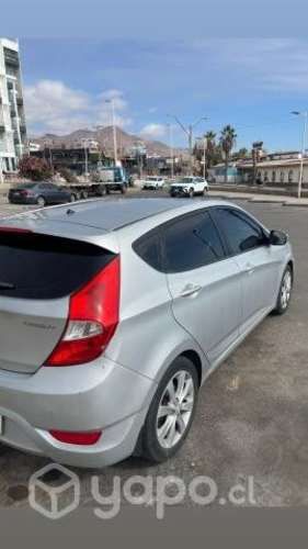Hyundai accent 2013